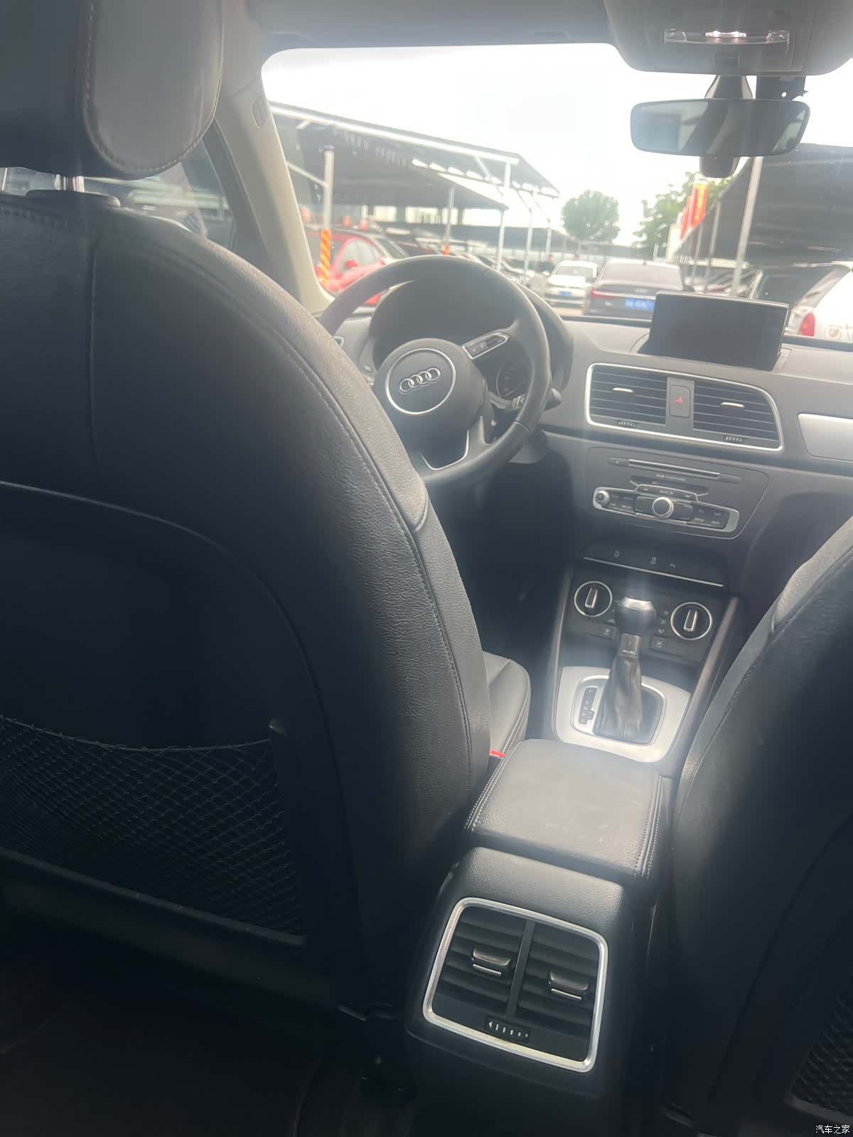 Audi Q3, 2019 11