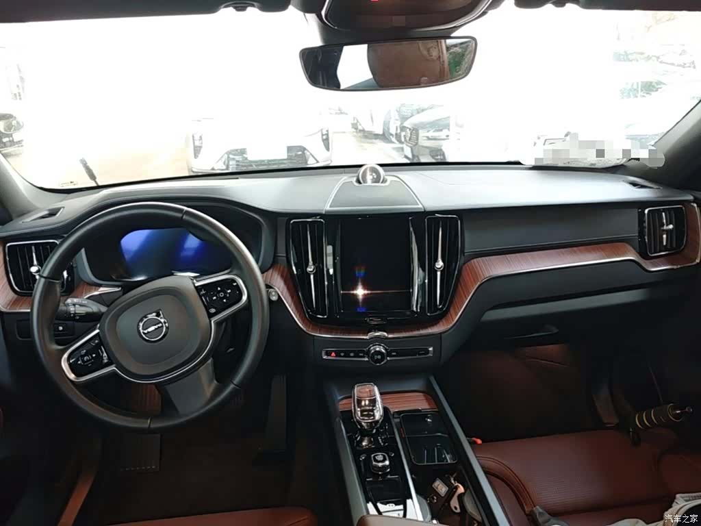 Volvo XC60, 2024 10
