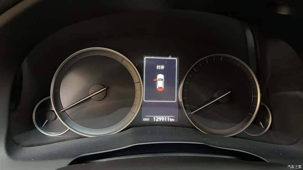 Lexus ES, 2016 12