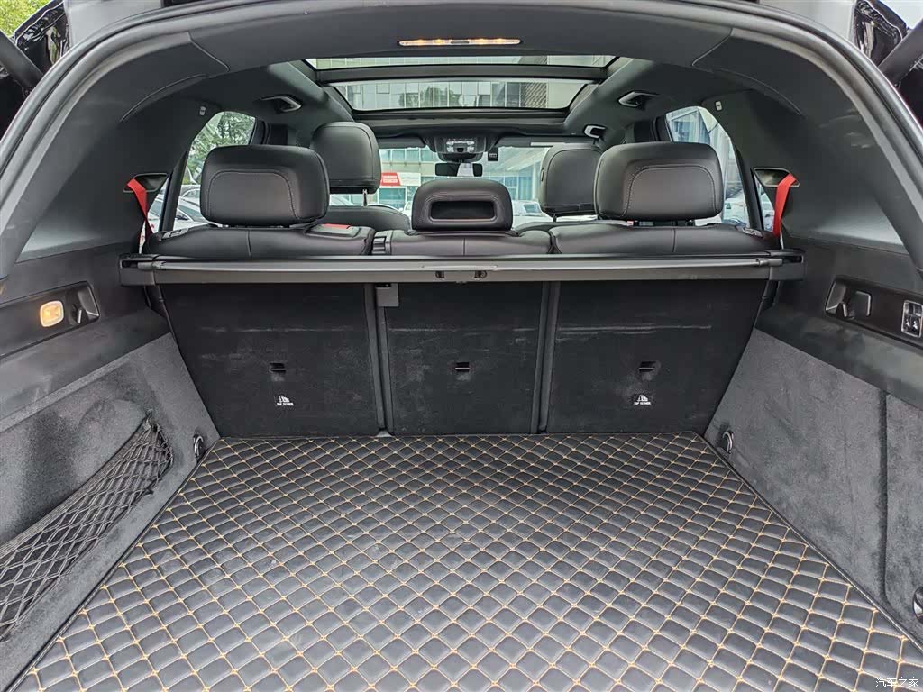 Mercedes-Benz GLE, 2023 16