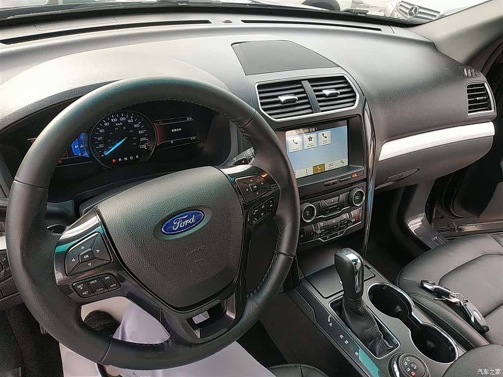 Ford Explorer, 2017 7