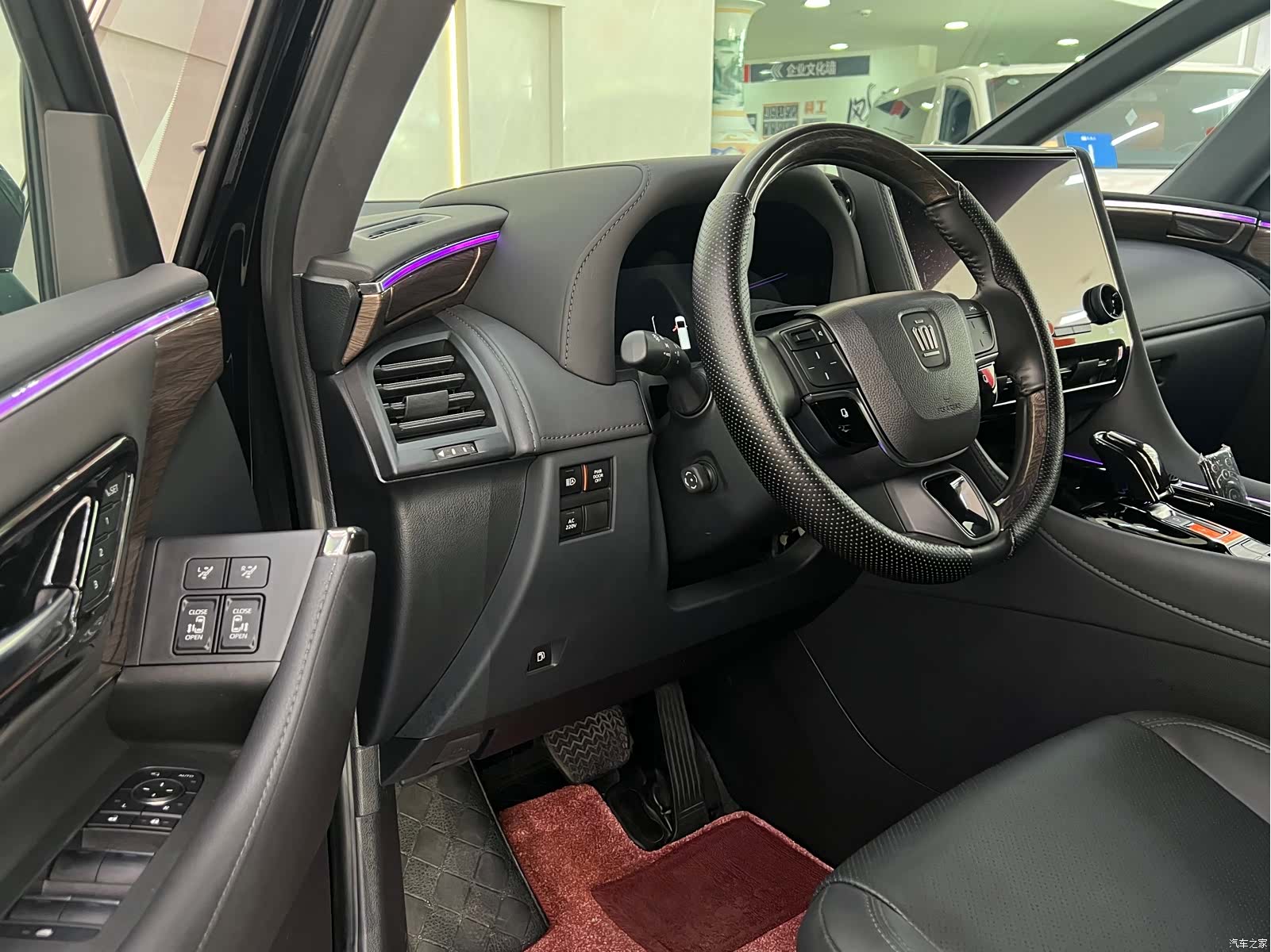 Toyota Vellfire, 2024 14