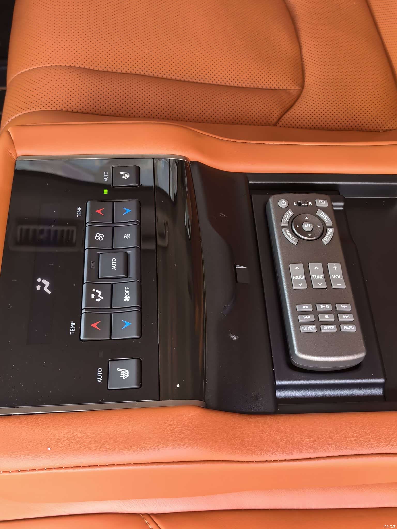 Lexus LX, 2019 9