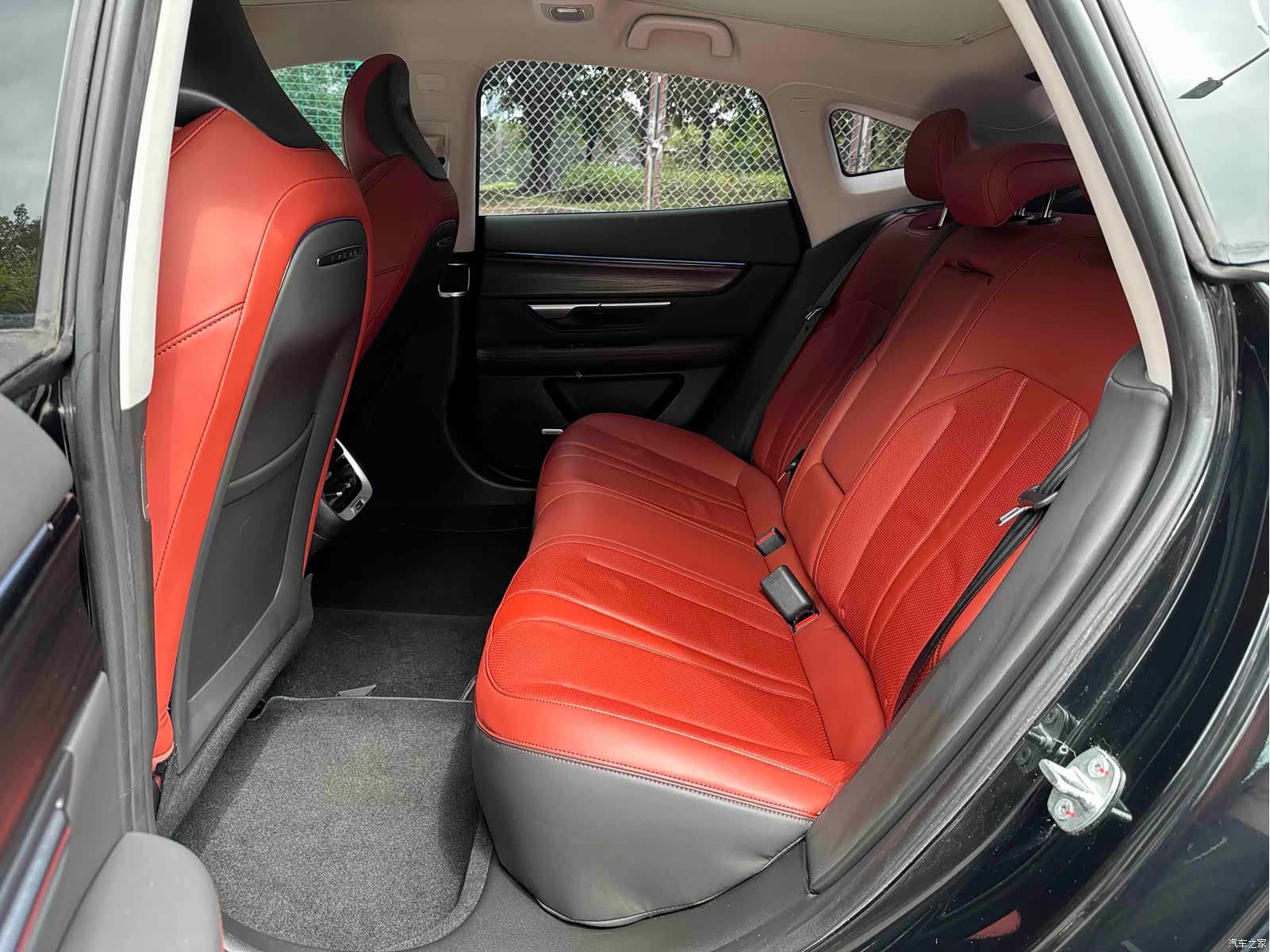 Xpeng P7, 2021 9