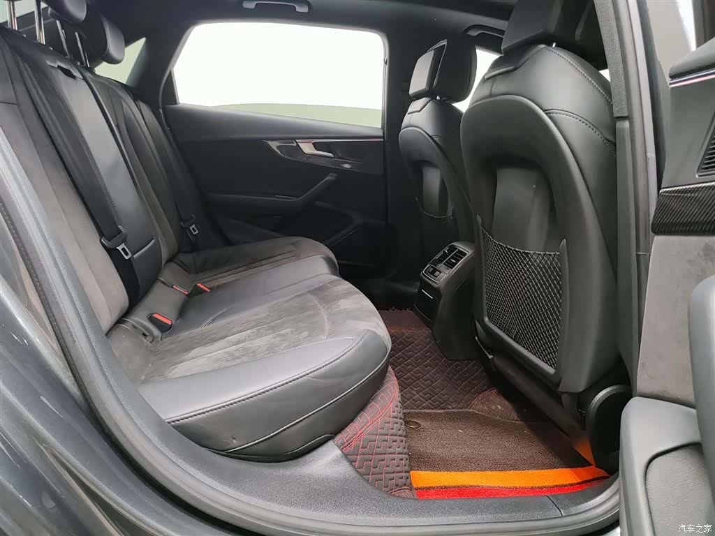Audi A4L, 2021 7