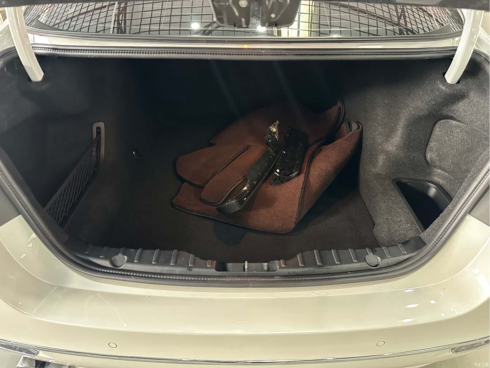 BMW 5 Series, 2016 11