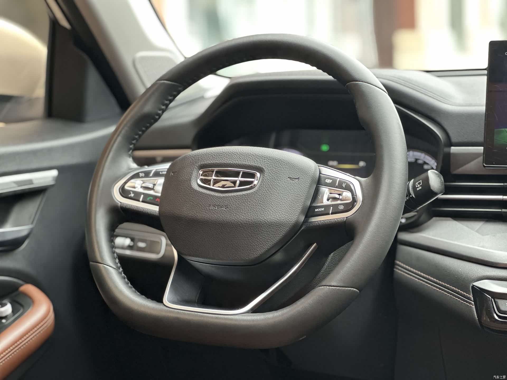 Geely X6, 2022 18
