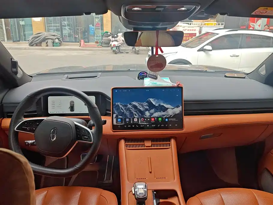 AITO Ask the world M7