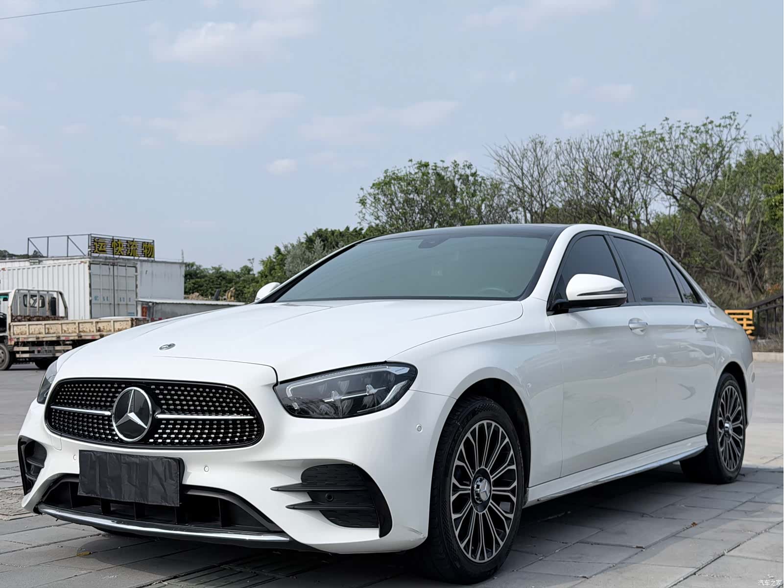 Mercedes-Benz E-Class, 2021 1