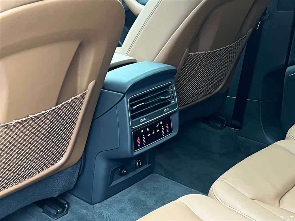 Audi Q7, 2021 24