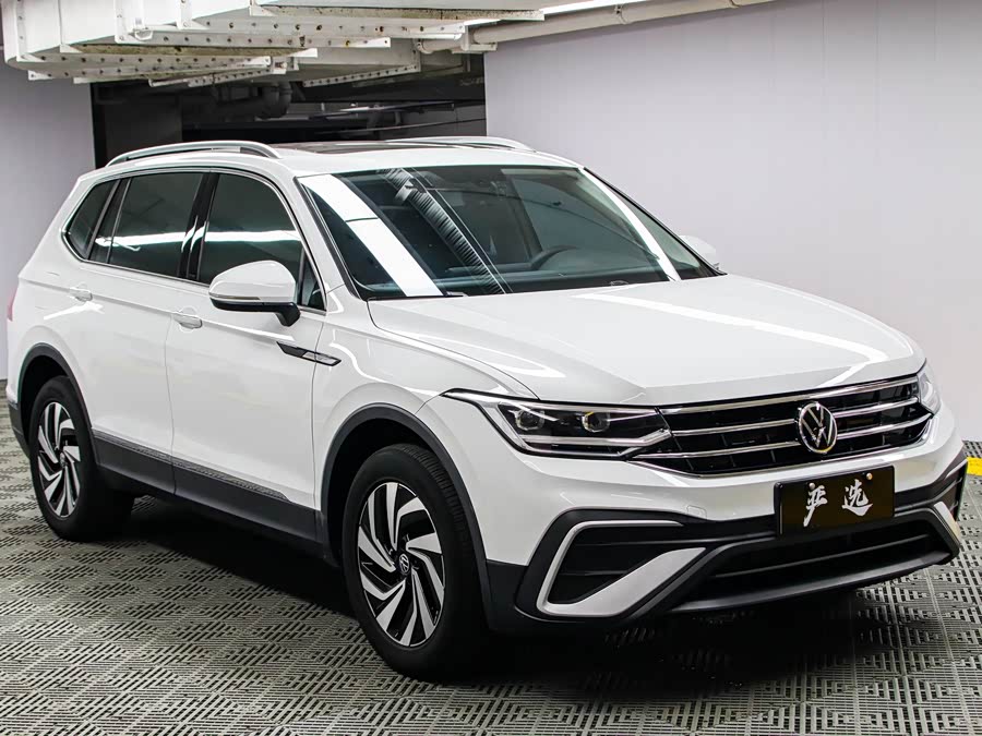 Volkswagen Tiguan L 2023, фото 3