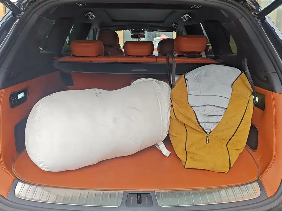 AITO Ask the world M7