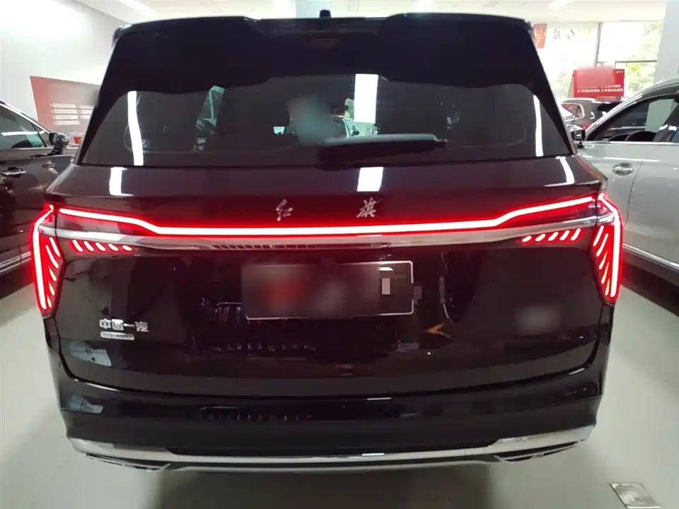Hongqi HS7