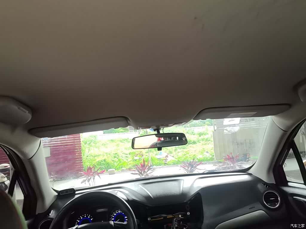 Changan CS15, 2017 18