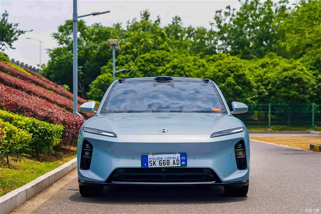 NIO ET5, 2025 3