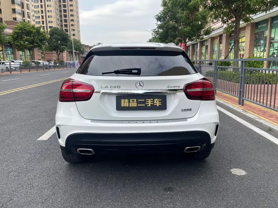 Mercedes-Benz GLA