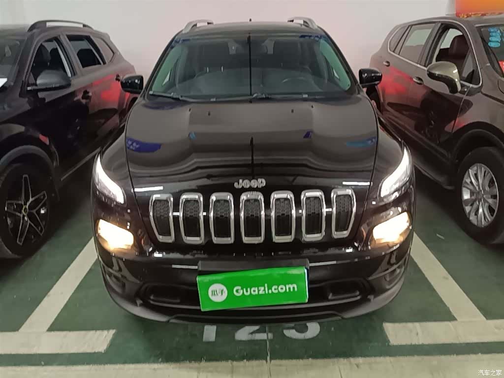 Jeep Cherokee, 2017 3