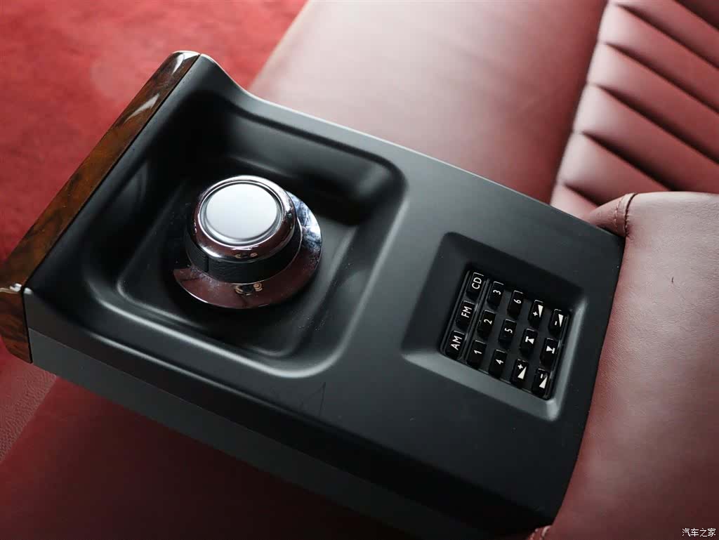 Rolls-Royce Phantom, 2013 7