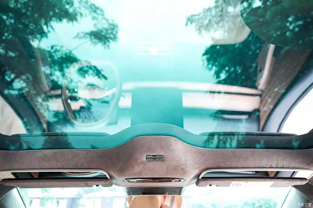 Geely 8, 2025 19