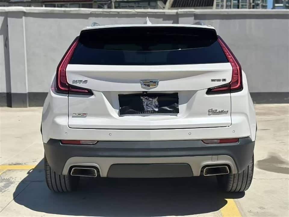 Cadillac XT4