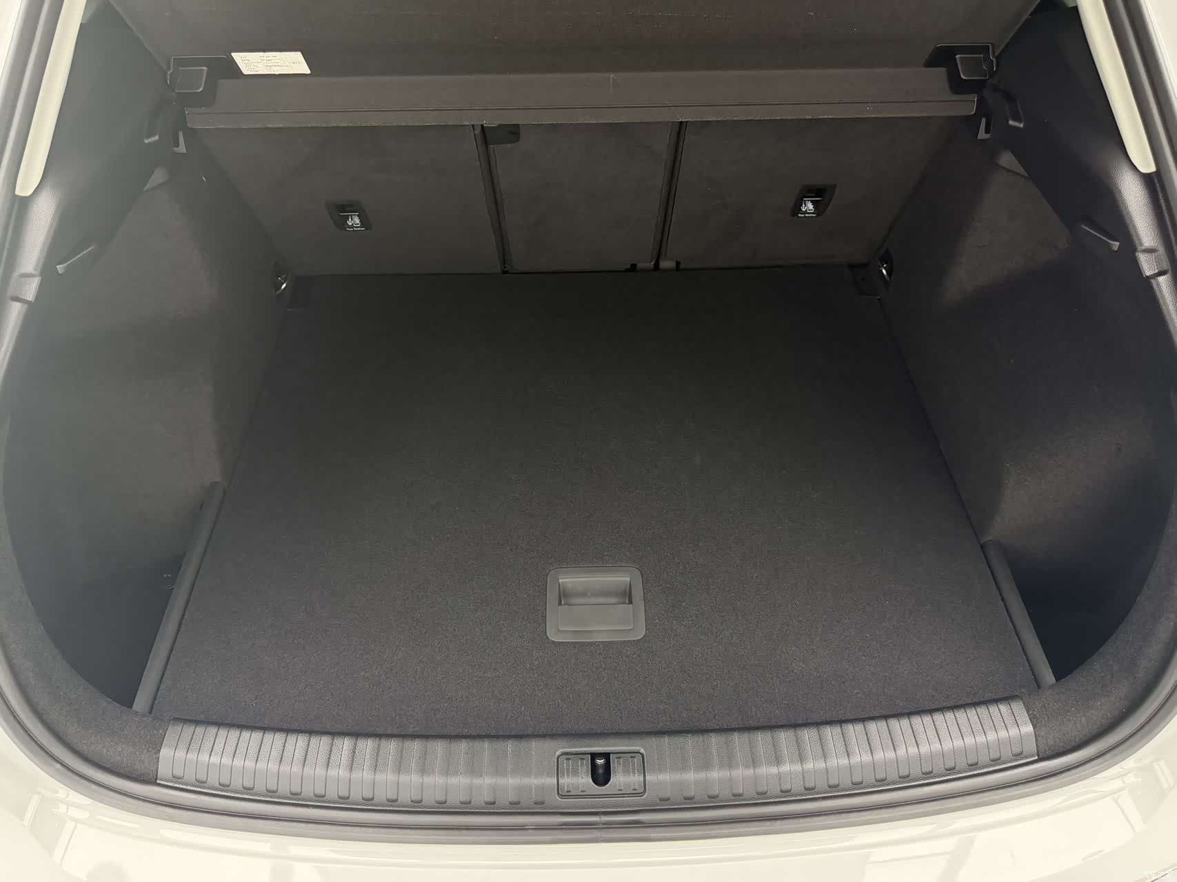 Audi Q3, 2023 12