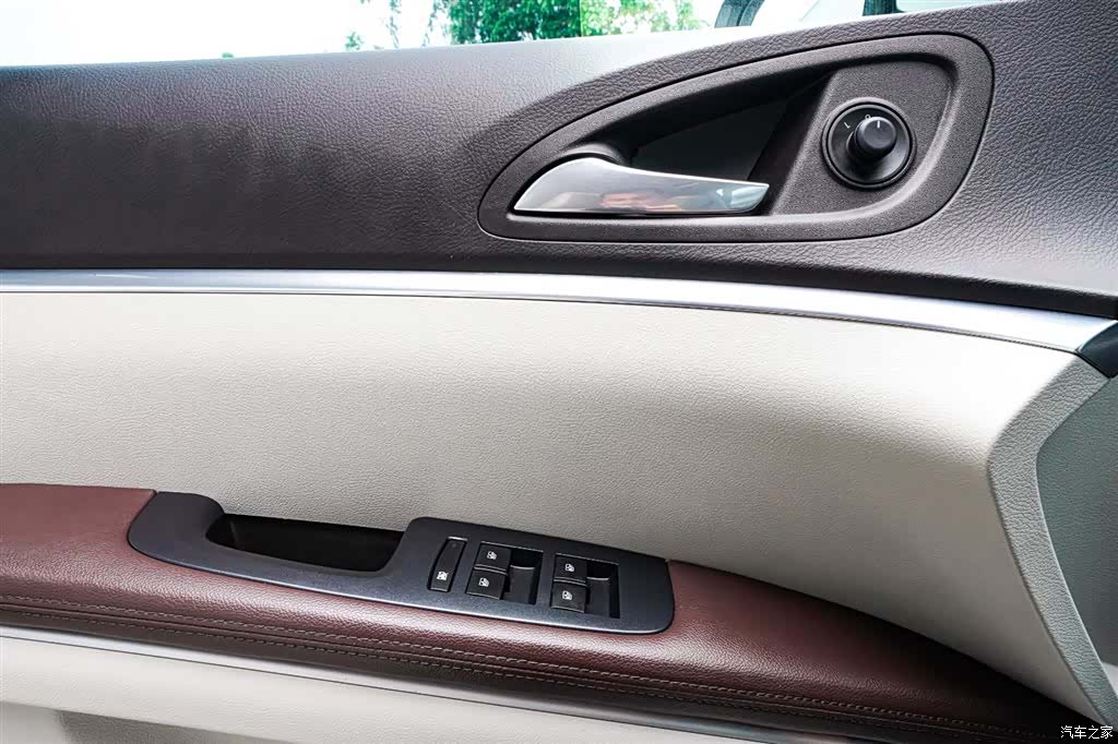 Buick GL8, 2021 13
