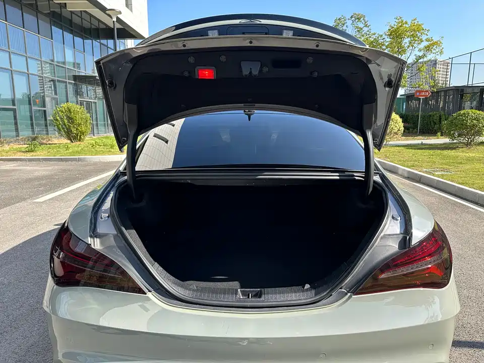 Mercedes-Benz CLA AMG