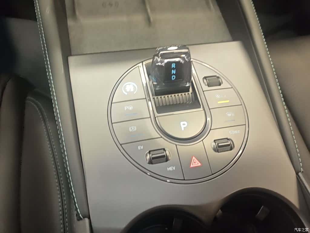 BYD Seal, 2025 14