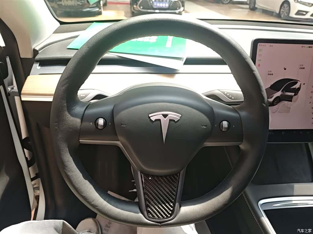 Tesla Model Y, 2022 11