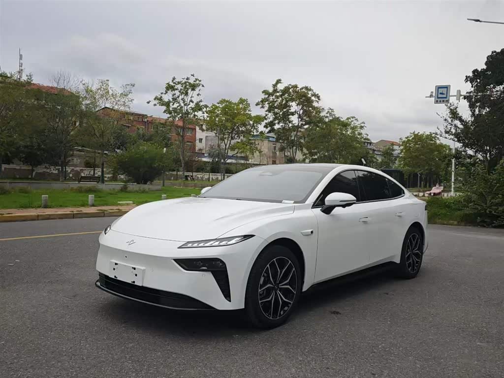 Dongfeng eπ007
