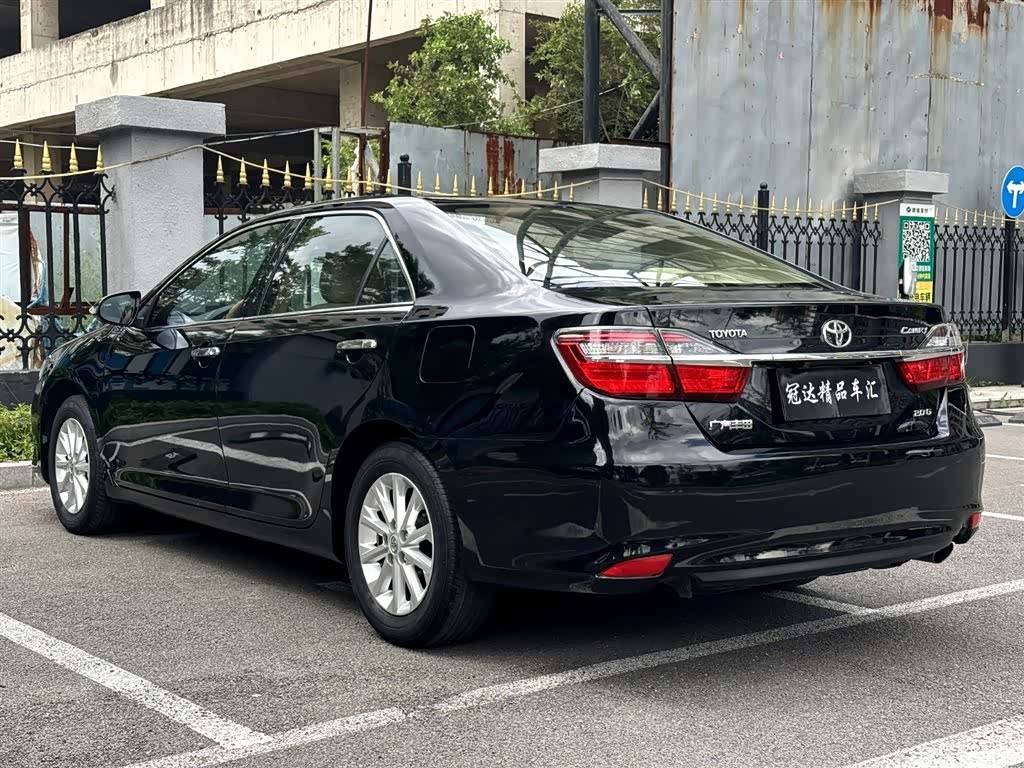 Toyota Camry, 2015 12