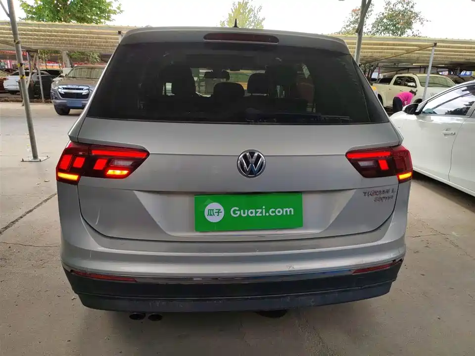 Volkswagen Tiguan L
