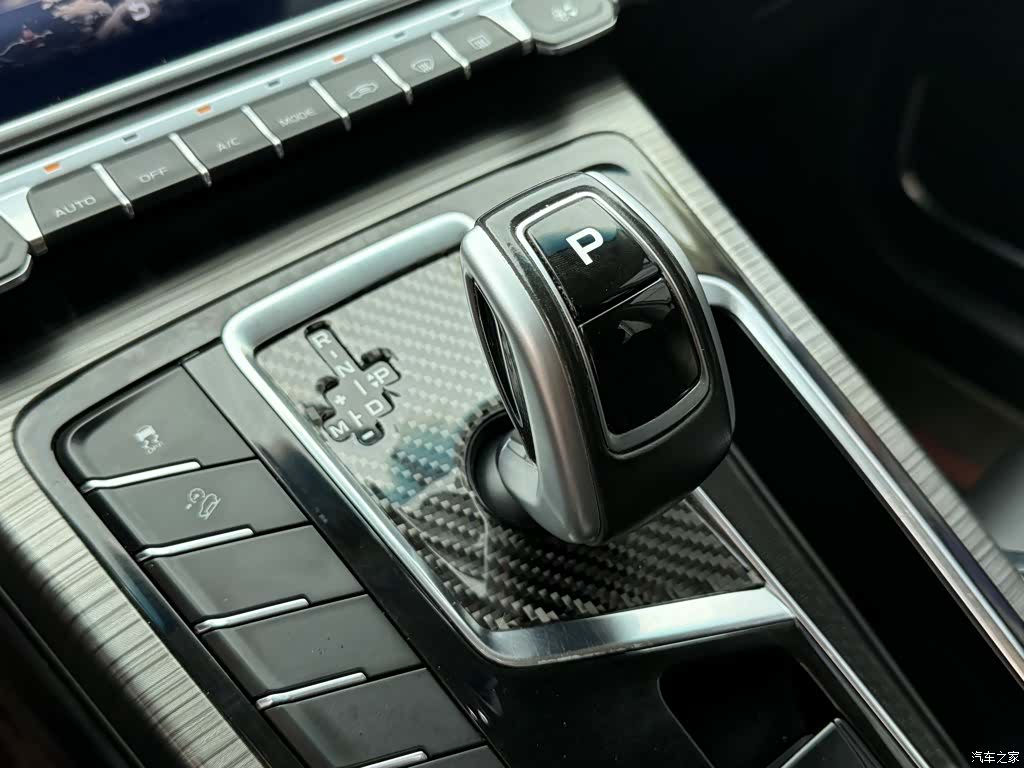 Geely Boyue, 2020 9