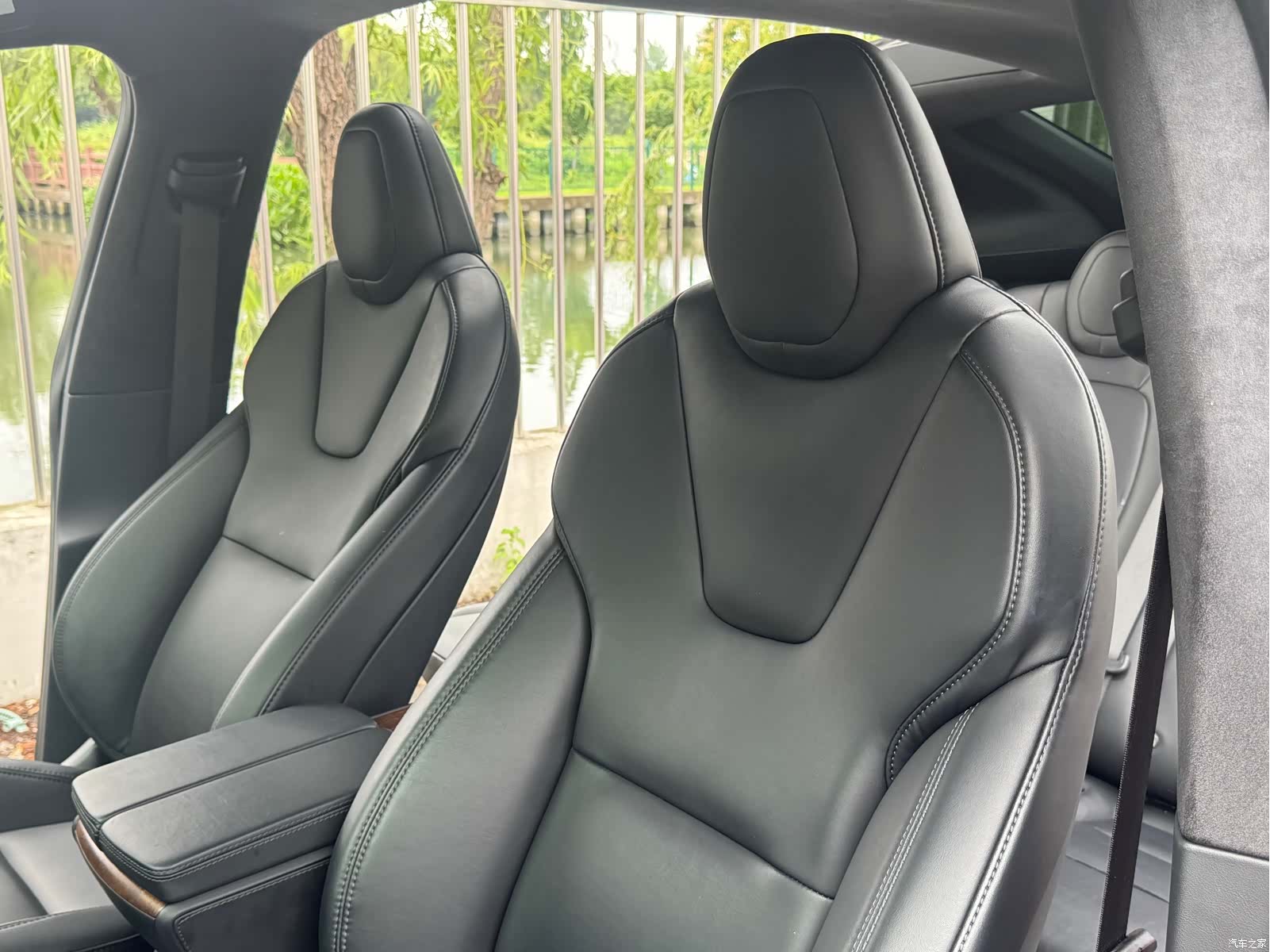 Tesla Model X, 2020 10