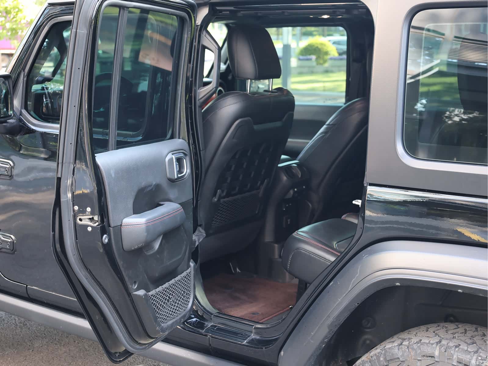 Jeep Wrangler, 2022 13