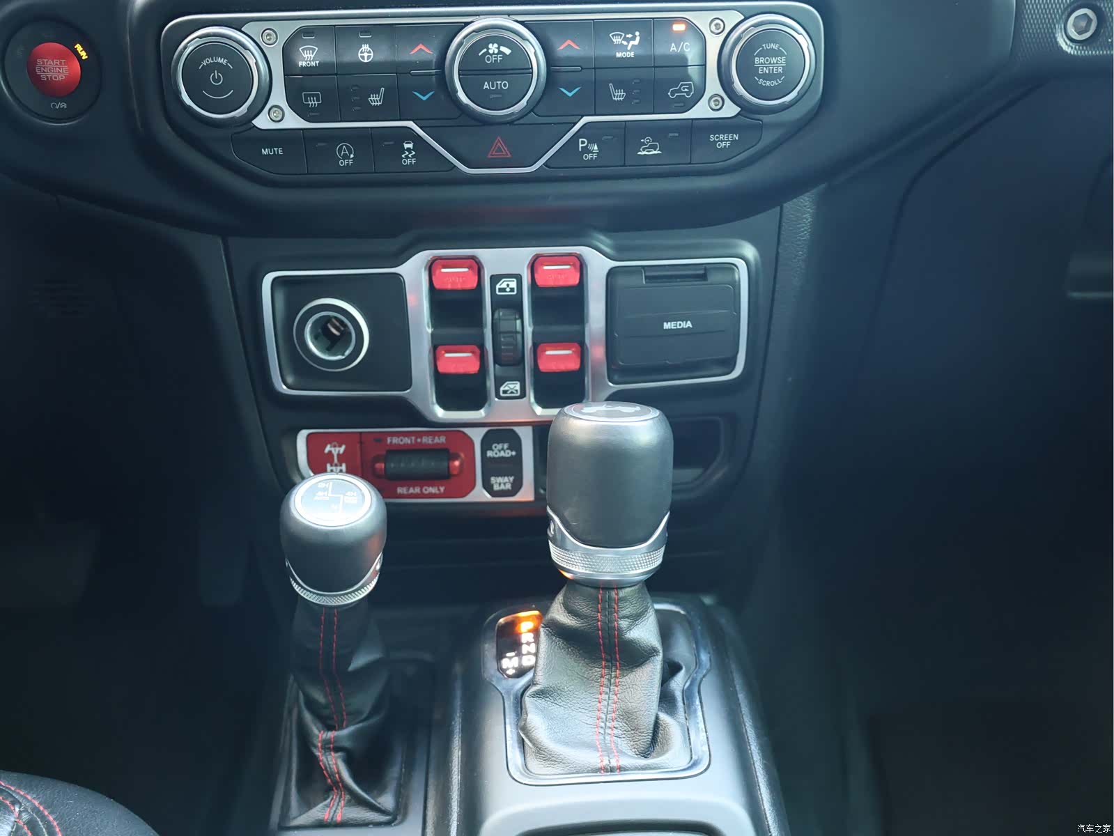 Jeep Wrangler, 2022 15