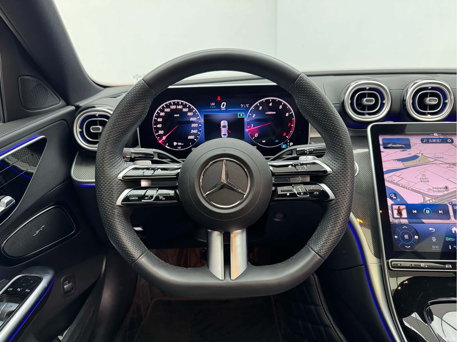 Mercedes-Benz C-Class, 2024 15
