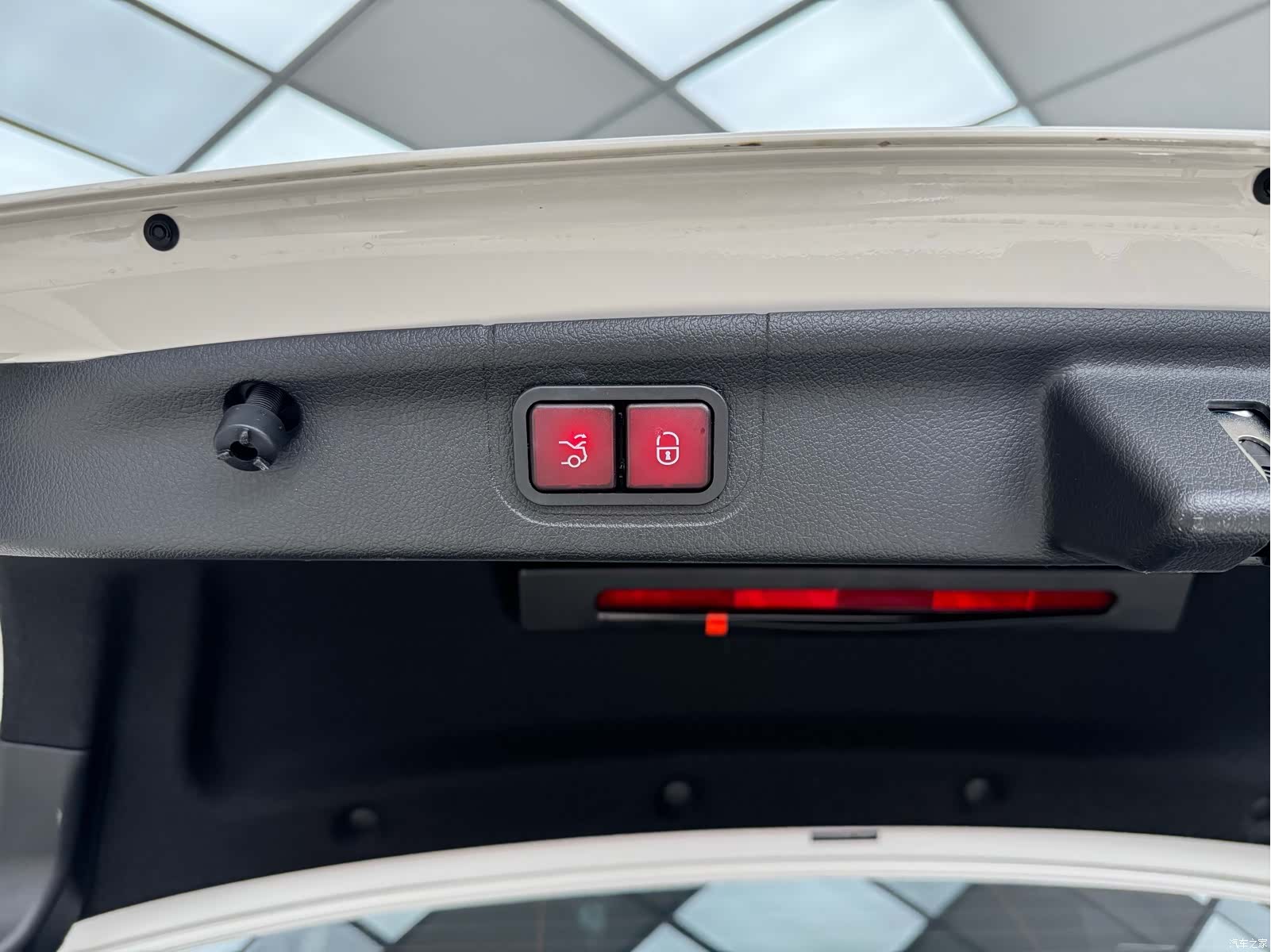 Mercedes-Benz C-Class, 2024 22