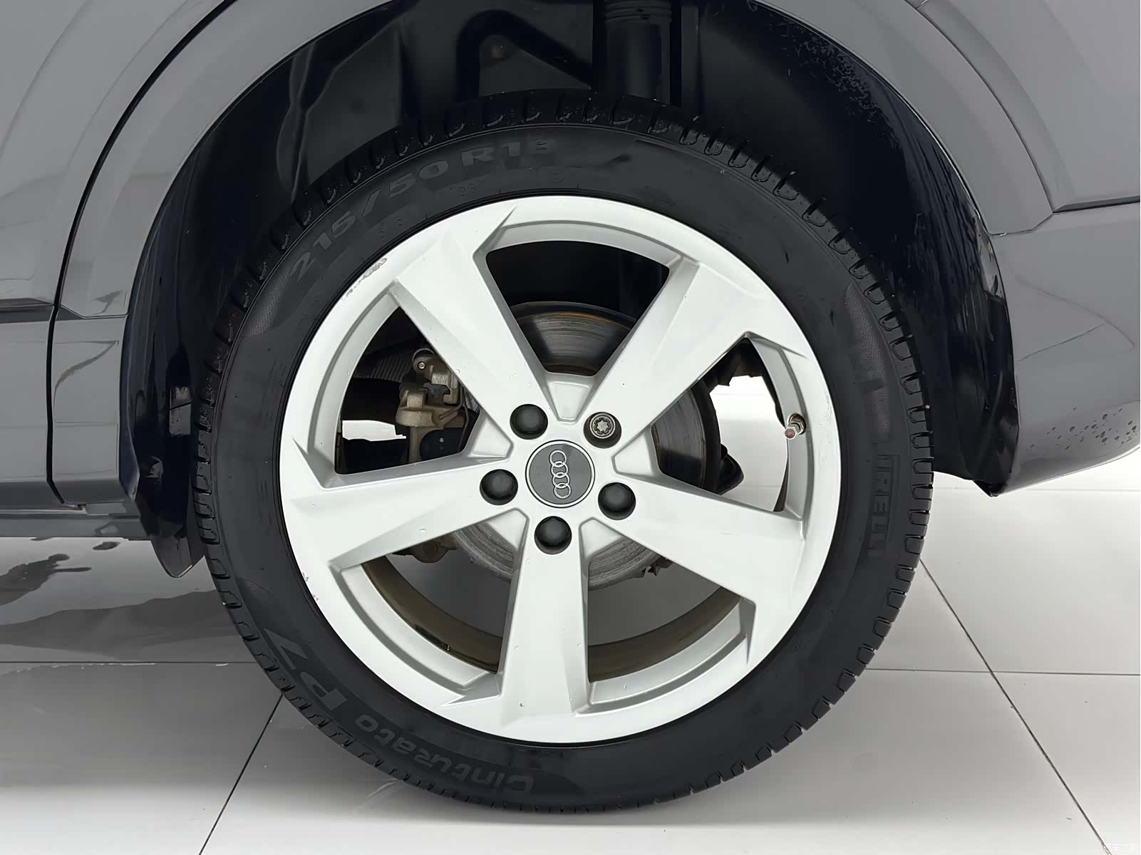 Audi Q2L, 2019 22