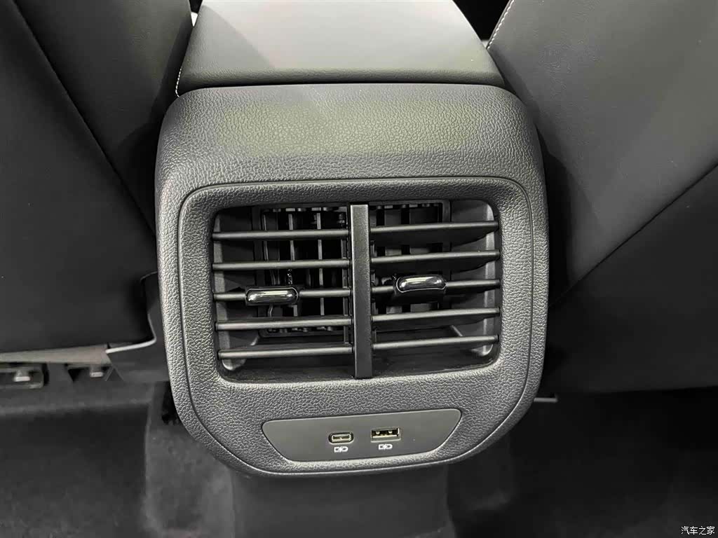 Volkswagen VS8, 2025 12