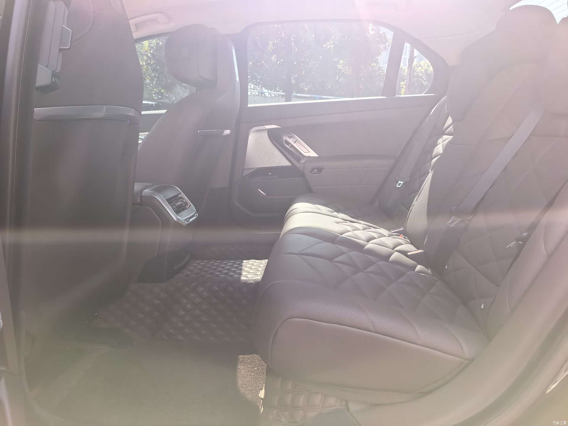 BMW 7 Series, 2024 19