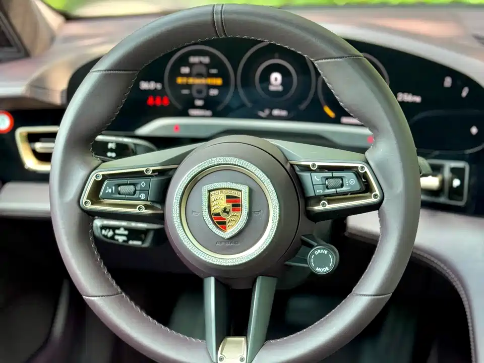 Porsche Taycan