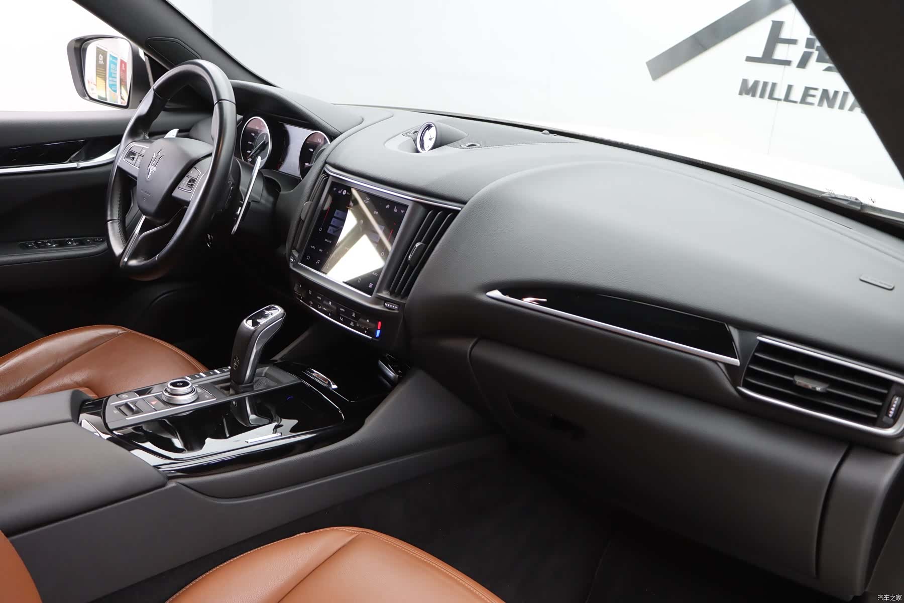 Maserati Levante, 2022 22