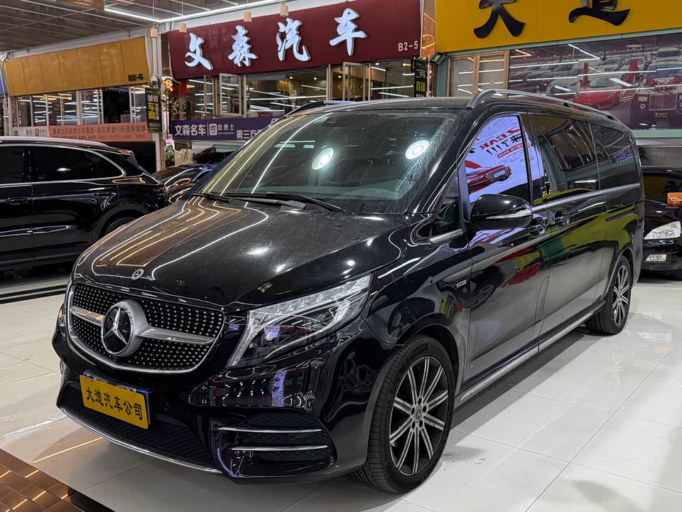 Mercedes-Benz V-class