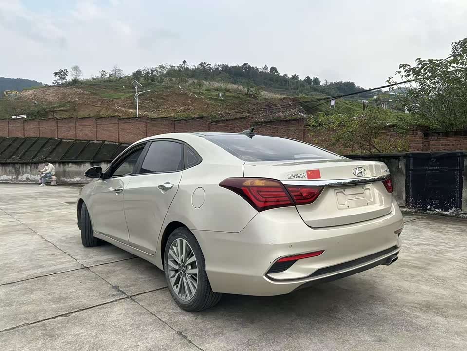 Hyundai Name picture