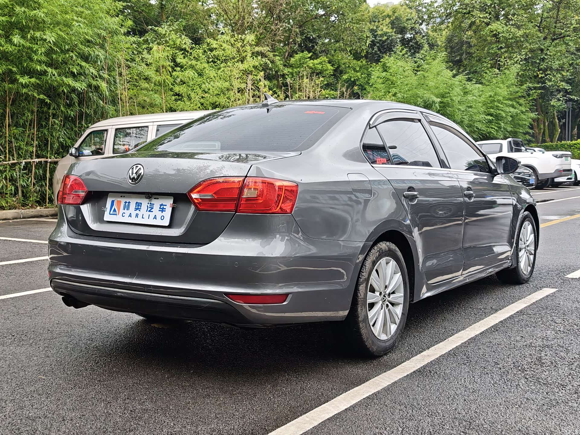 Volkswagen Sagitar, 2014 7
