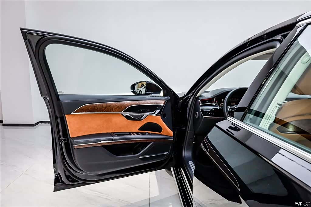 Audi A8L, 2024 8