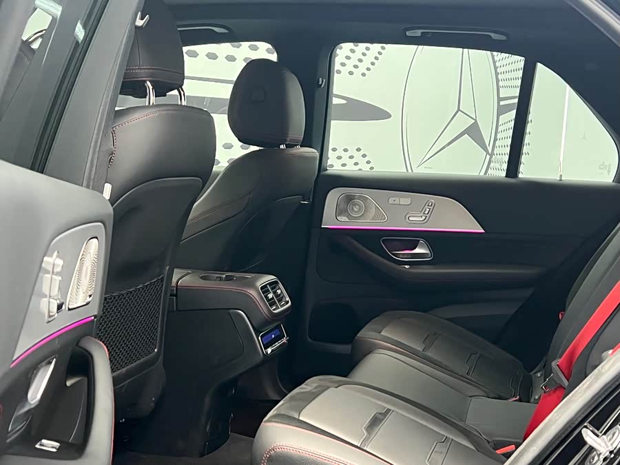Mercedes-Benz GLE AMG 2025, фото 10
