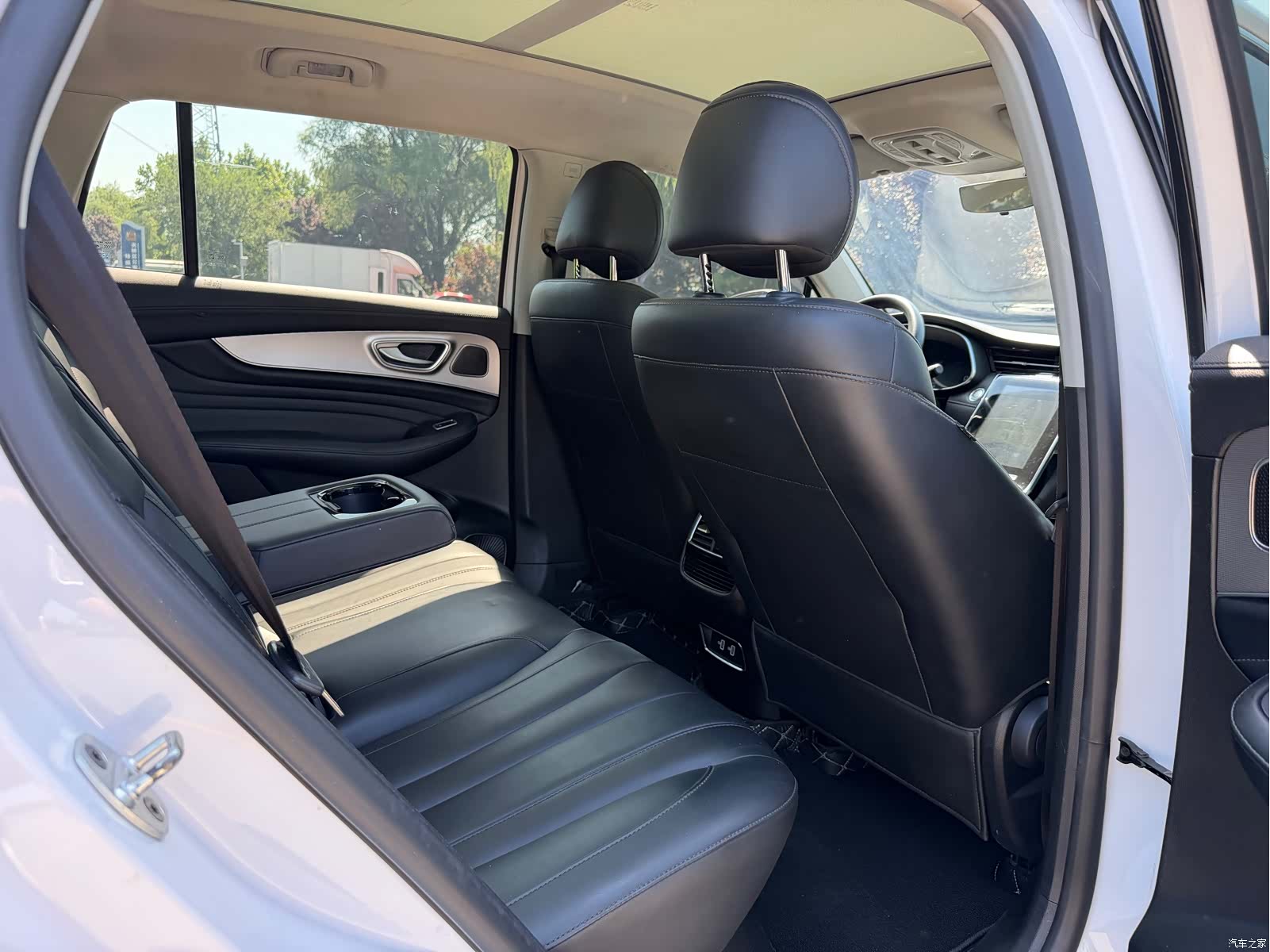 Roewe RX5, 2021 7