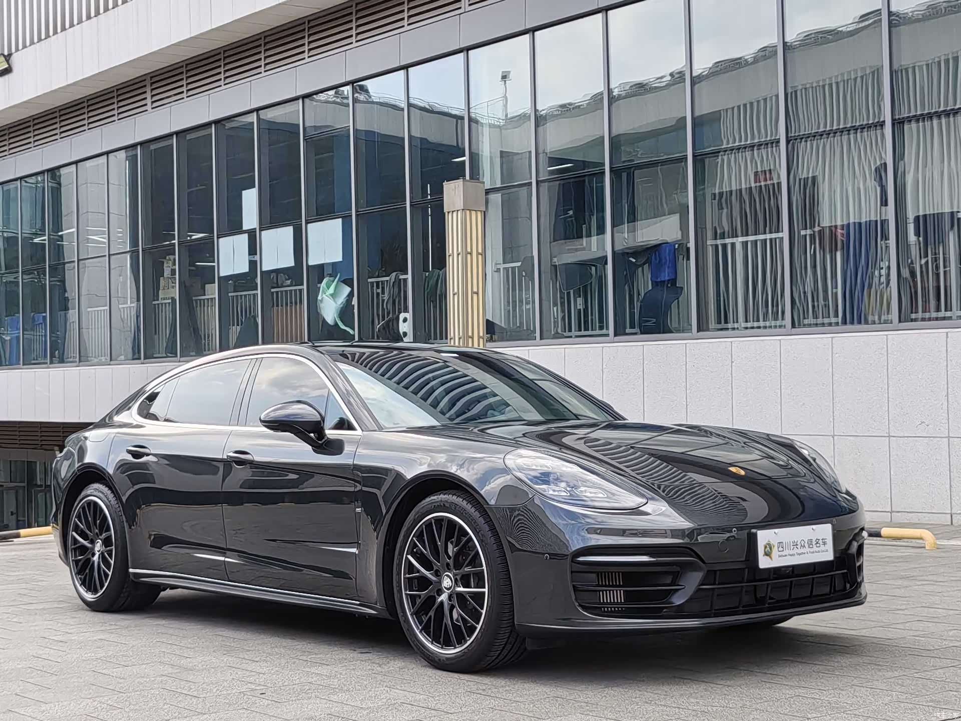 Porsche Panamera, 2022 4